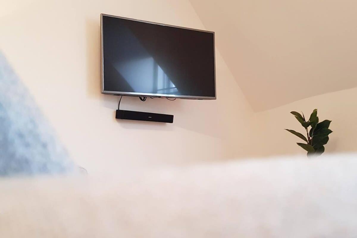 Modern Apartment In The Heart Of Oxford With Secure Underground Parking Kültér fotó