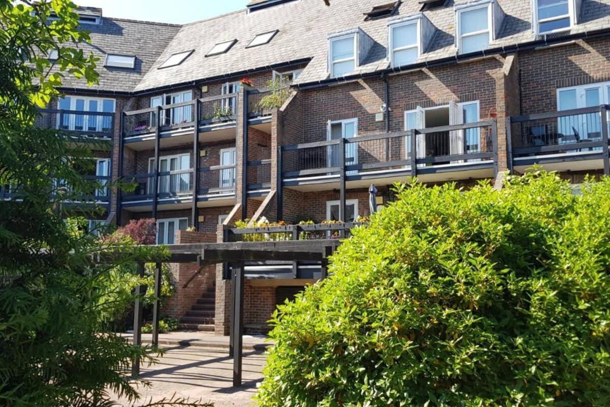 Modern Apartment In The Heart Of Oxford With Secure Underground Parking Kültér fotó