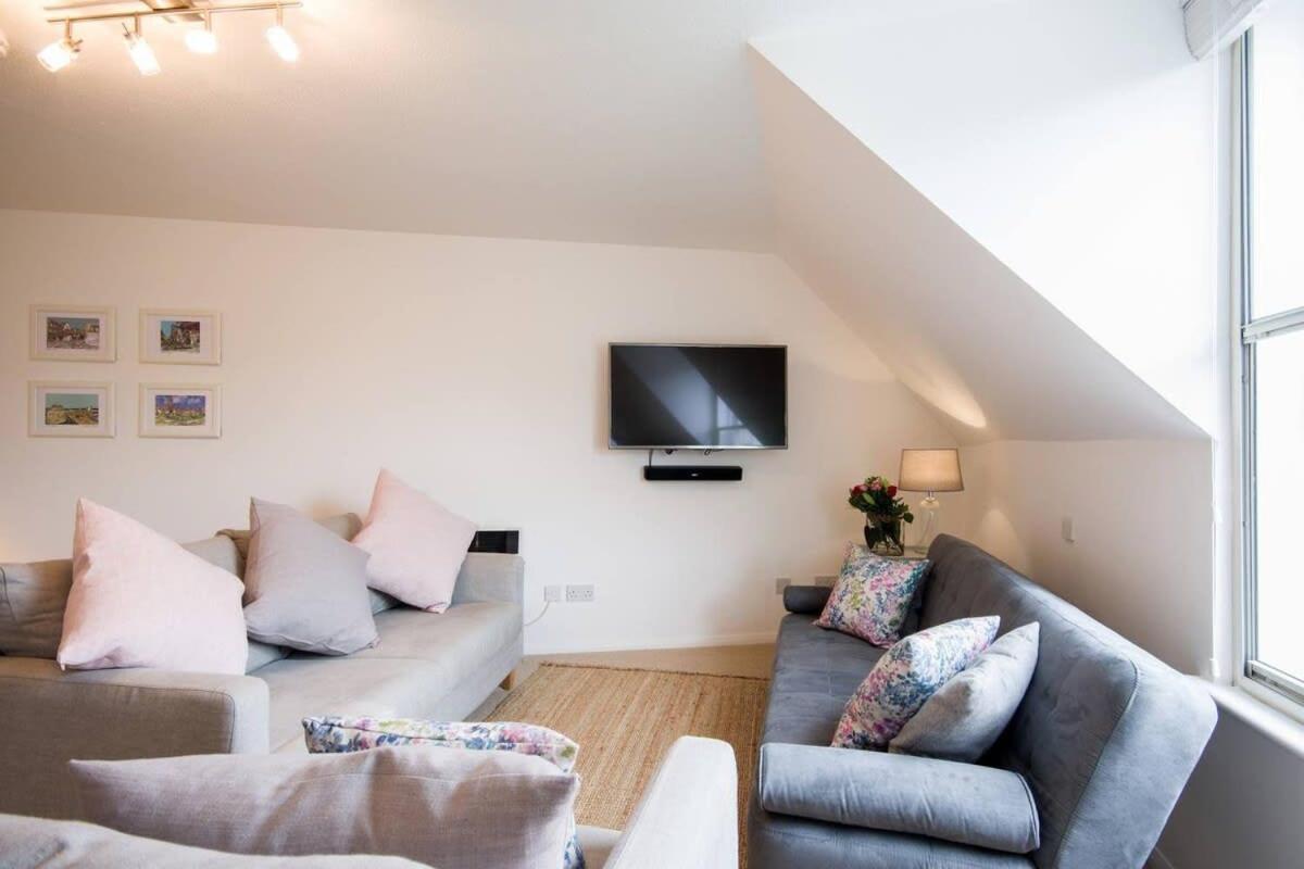 Modern Apartment In The Heart Of Oxford With Secure Underground Parking Kültér fotó