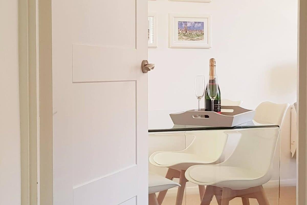 Modern Apartment In The Heart Of Oxford With Secure Underground Parking Kültér fotó