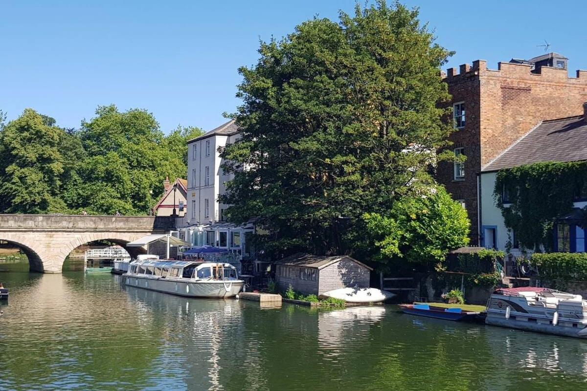 Modern Apartment In The Heart Of Oxford With Secure Underground Parking Kültér fotó