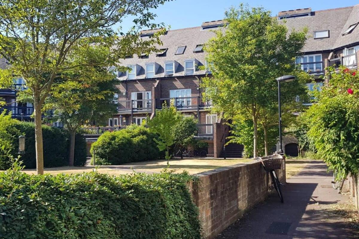 Modern Apartment In The Heart Of Oxford With Secure Underground Parking Kültér fotó